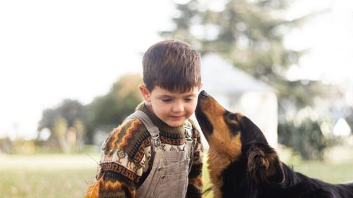 Când este momentul potrivit să iei un animal de companie pentru copilul tău: Sfaturi de la psihologi