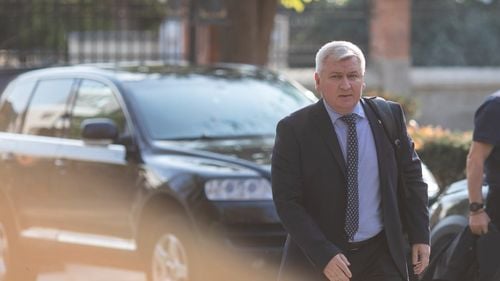 SURSE Florin Roman, care a demisionat din Guvern după acuzații de plagiat, e susținut de PNL pentru postul de vicepreședinte al Camerei Deputaților