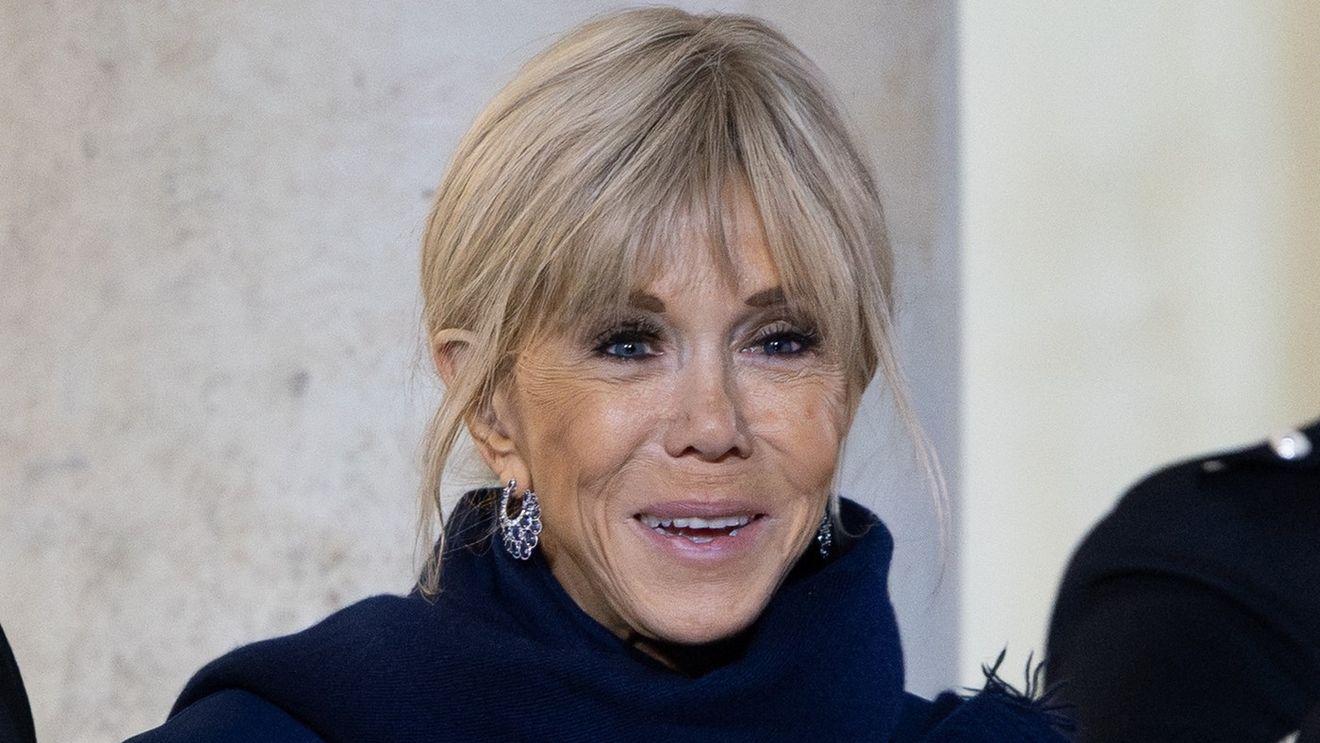 Prima doamnă a Franței, Brigitte Macron, criticată de activiste feministe după ce a folosit insulte sexiste