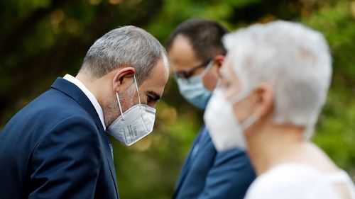 Criza politică din Armenia se adâncește / Preşedintele Armen Sarkissian a refuzat să semneze ordinul de demitere a şefului armatei, așa cum a cerut premierul Nikol Paşinian