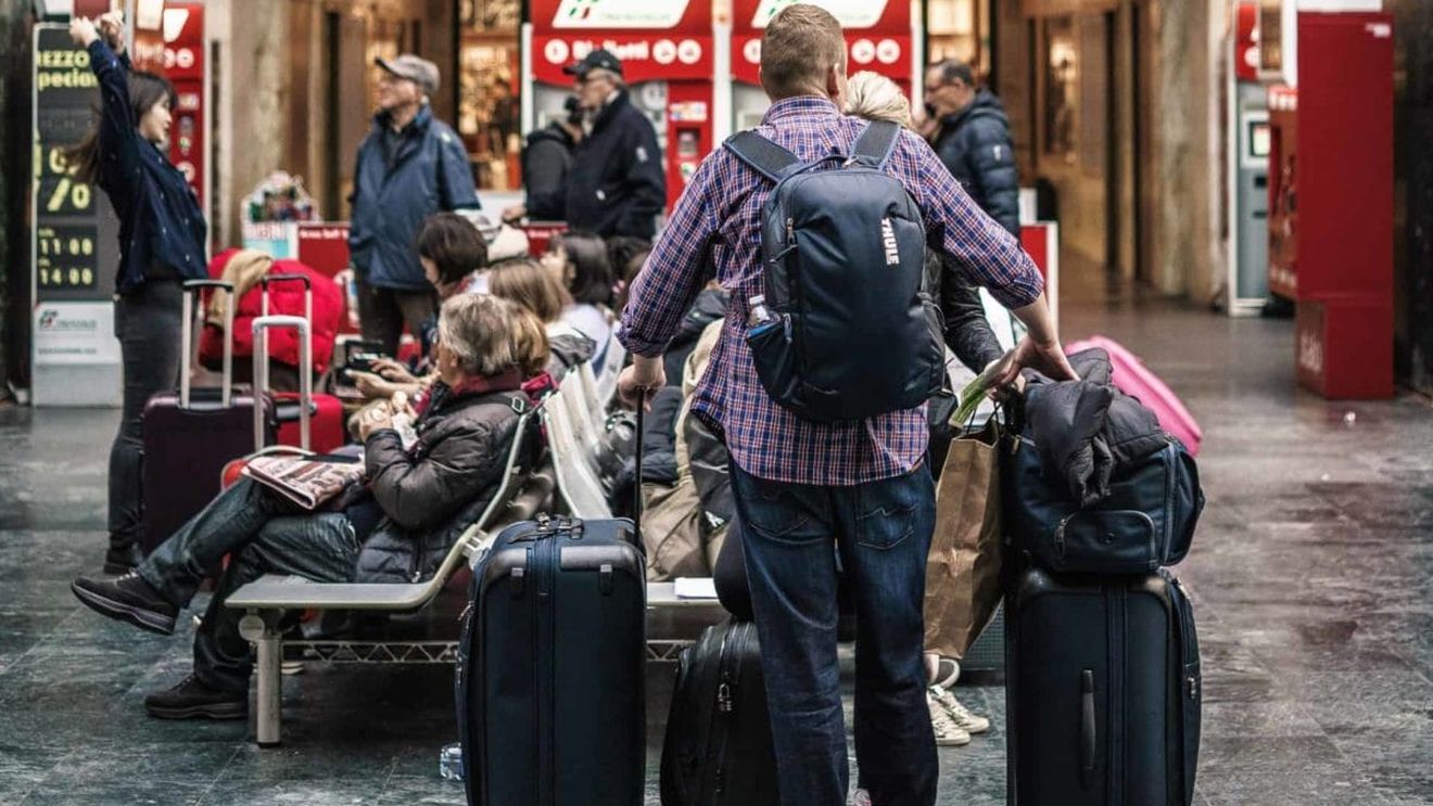 Descongestionarea traficului aerian: Comisia Europeană propune noi reguli