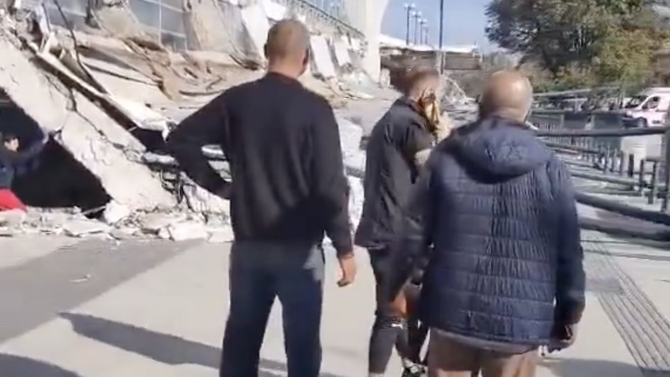 Opt morți în Novi Sad, după prăbușirea acoperișului unei gări