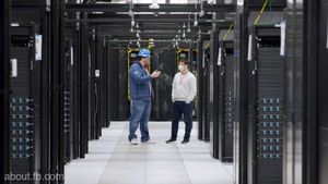 STUDIU Centrele de date vor consuma de două ori mai multă energie până în 2030 / Infrastructură din România pentru centrele de date a crescut cu peste 20%, anul trecut