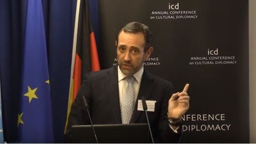 Liderul Renew Europe în Comisia de Transport așteaptă ca Rovana Plumb să clarifice suspiciunile de corupție în fața Parlamentului European: ”Nu a fost anchetată datorită imunității parlamentare”