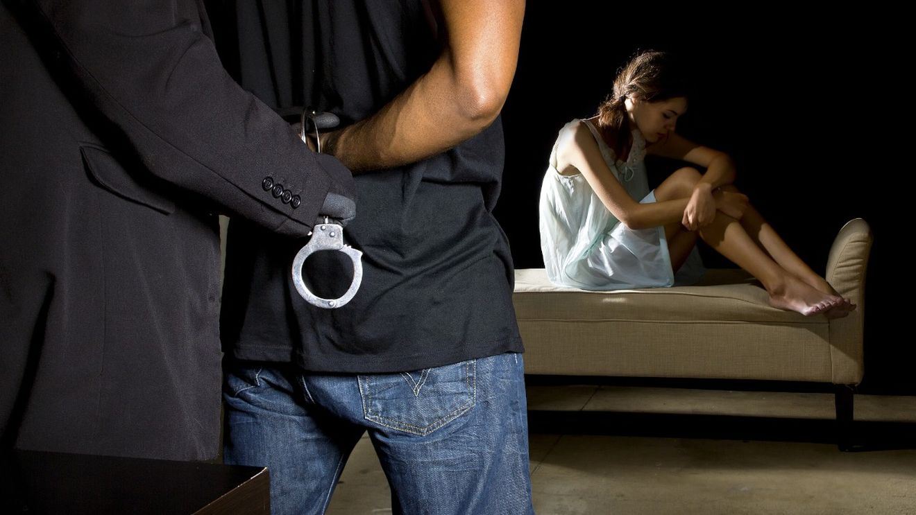 EXCLUSIV Profesorul de religie din Teleorman care ar fi bătut și violat o elevă de 14 ani era consilier local și a candidat la Primărie de două ori, în 2020 din partea PSD și 2024 din partea PNL / Trei profesori de religie, unul preot, au fost inculpați în ultimul an pentru agresiuni sexuale împotriva unor eleve minore