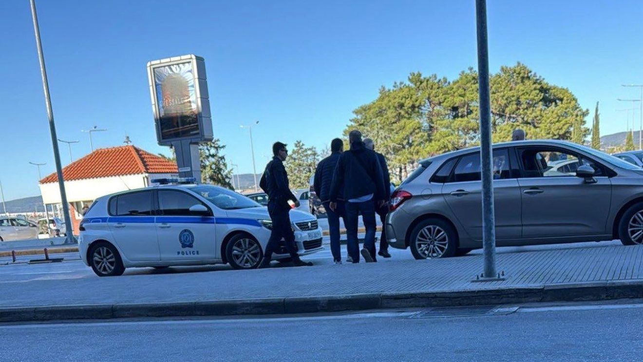 UPDATE Sorin Oprescu, reținut de polițiști în Salonic: Încep procedurile de extrădare din Grecia pentru fostul primar al Capitalei, condamnat definitiv pentru corupție la 10 ani și 8 luni de închisoare / Decizia va fi luată de o instanță elenă / Precizările Ministerului Justiției