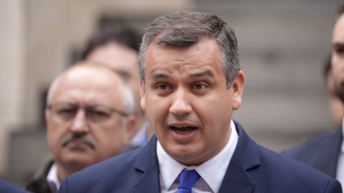 Cine este Eugen Tomac, premierul desemnat de Nicușor Dan: Basarabean venit în România la 17 ani, pentru mulți ani „omul lui Băsescu”, acuzat de Curtea de conturi în 2012 că ar fi cheltuit ilegal 2,3 milioane de lei / Soția și cumnata în funcții publice, iar soacra beneficiară de bani din PNRR
