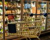 Plafonarea preţurilor la alimente a fost prelungită, dar şi modificată într-o manieră ce nu susţine beneficiul consumatorilor, acuză Asociaţia Marilor Reţele Comerciale