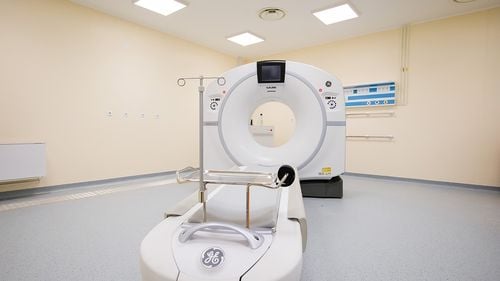 Tomograf nou achiziționat pentru Spitalul Județean Sibiu stă nefolosit / CJ Sibiu: ”Nu depinde de noi” / Comisia Națională pentru Controlul Activităților Nucleare: ”Nu există cerere de avizare”