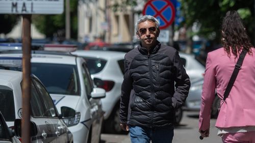 Judecătoria Constanţa a decis că Dan Diaconescu, judecat pentru act sexual cu un minor, poate părăsi ţara / El a cerut să meargă în Bulgaria, în perioada 28 aprilie – 8 mai / Decizia instanţei nu este definitivă