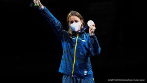 VIDEO Jocurile Olimpice: Ana Maria Popescu - "Am 37 de ani, mă dor toate, e cea mai muncită și mai chinuită medalie din toată cariera mea/ Nu-mi pasă de aurul care este la gâtul lui Sun Yiwen"