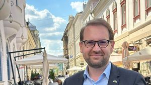 Dominic Fritz anunță că a primit avizul de la Ministerul Transporturilor pentru „trenul metropolitan”, având posibilitatea să grăbească realizarea acestui proiect