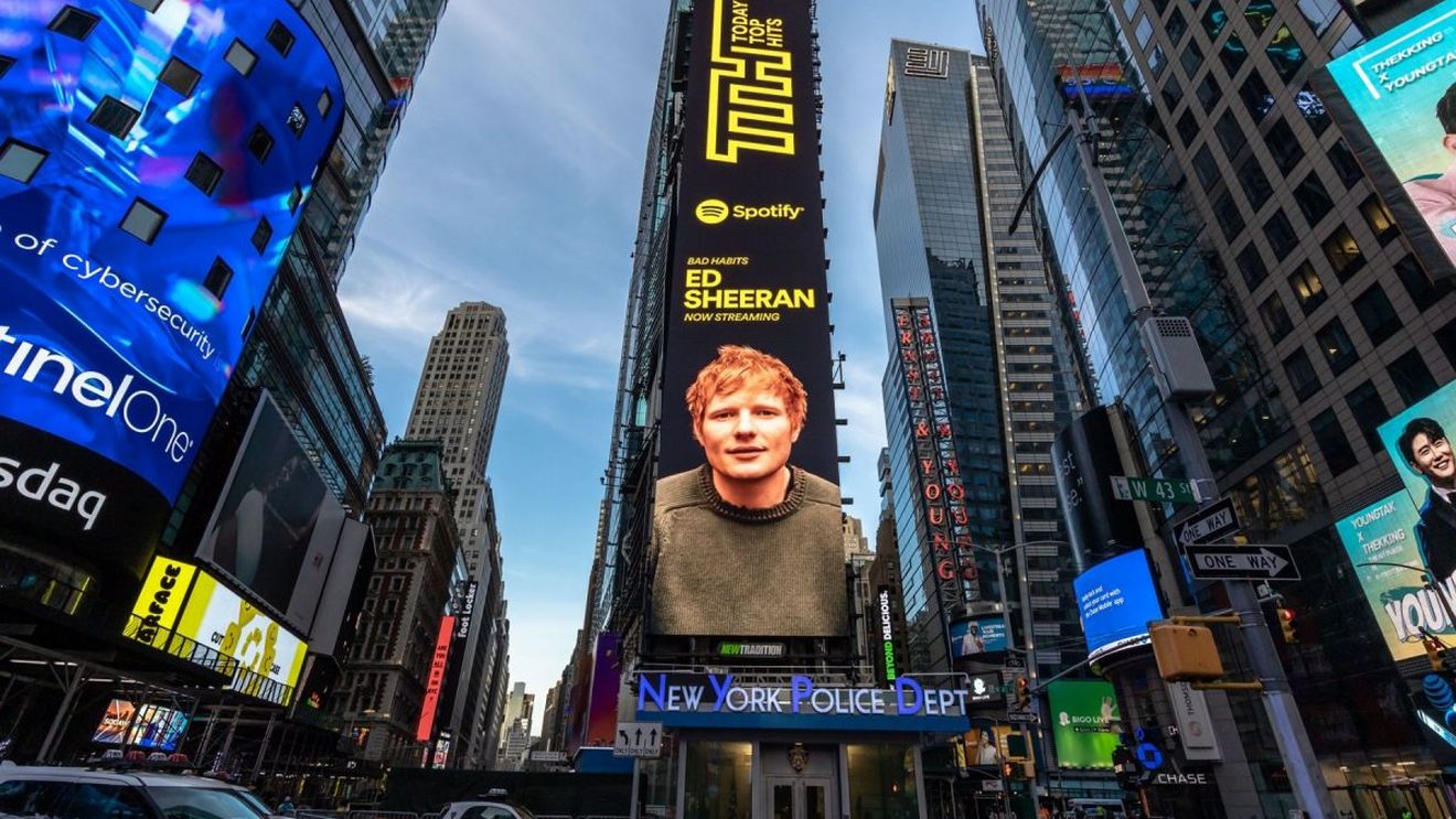 Ed Sheeran neagă acuzațiile de plagiat. Mai mulți artiști spun că britanicul ar fi ”împrumutat” idei de la alţi compozitori