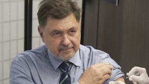 EXCLUSIV | Afacerea vaccinurilor: Alexandru Rafila s-a opus de la bun început oricărei renegocieri cu Pfizer. Proba este o adresă către premierul Ciucă