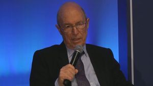 Fostul premier grec Costas Simitis a murit la vârsta de 88 de ani
