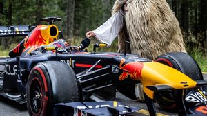 Poza zilei. Cu un monopost de Formula 1 pe Transalpina: ”Toate acele viraje care se succedau unul după altul, peisajele de vis, provocările întâlnite pe drum...”