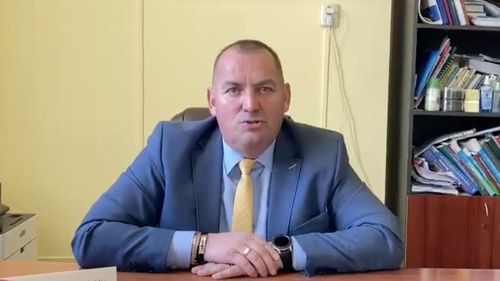 USR avertizează că primarul PNL din Dumbrăvița s-ar afla la secția de vot, recurgând la amenințări pentru a împiedica referendumul care prevede demitere sa din funcție