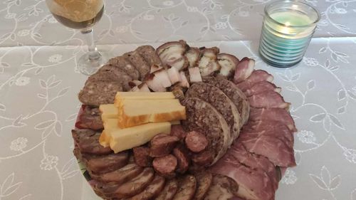 Preparat inventat de sovejeni din dorinţa de a nu risipi nimic din măruntaiele porcului