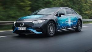 Mercedes-Benz EQS cu baterie solid-state: 1.200 km fără emoții de autonomie