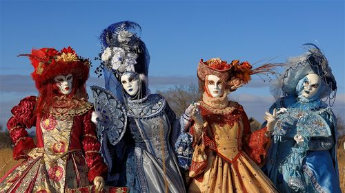 Șase dintre cele mai vechi și inedite carnavaluri din Italia, dar de care cel mai probabil n-ai auzit