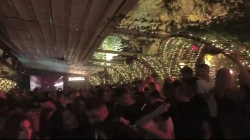 Amenzi în valoare de 21.500 de lei pentru organizatorii petrecerii cu zeci de persoane, organizată în weekend de clubul Nuba din București / Poliția îi caută și pe participanții la eveniment pentru a-i sancționa