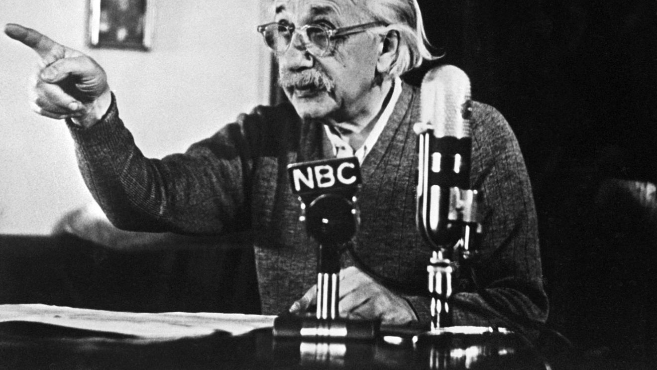 Scrisoarea lui Einstein prin care îi avertiza pe americani de amenințarea unei bombe nucleare naziste, scoasă la licitație cu o valoare estimată la 4 milioane de dolari
