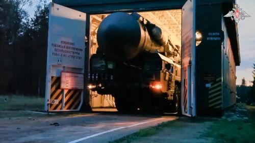 Rusia îşi modernizează arsenalul nuclear aproape de granițele Europei/ Imagini din satelit dezvăluie cinci baze strategice