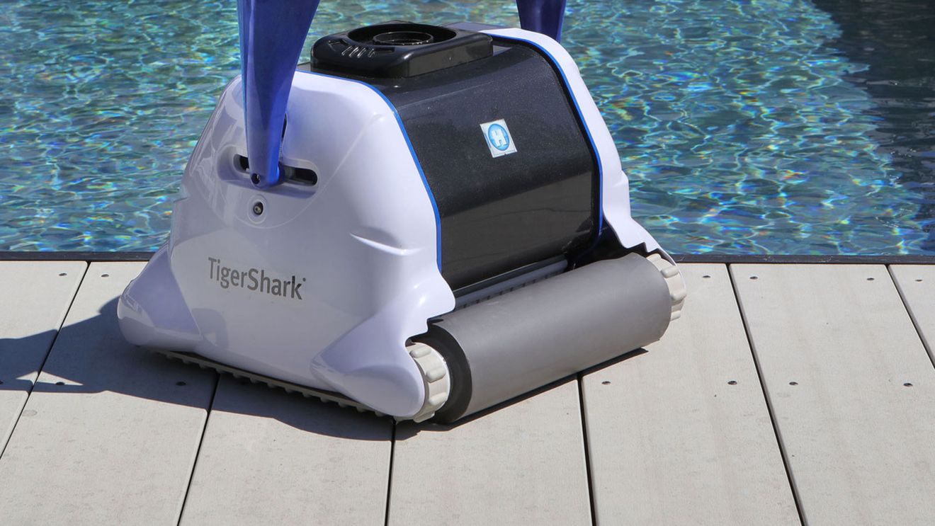 Roboții casnici sunt pe val: Aspirarea, spălatul pe jos, tunsul gazonului, asistarea persoanelor vârstnice, în total se estimează 50 de milioane de produse pe piață până în 2027