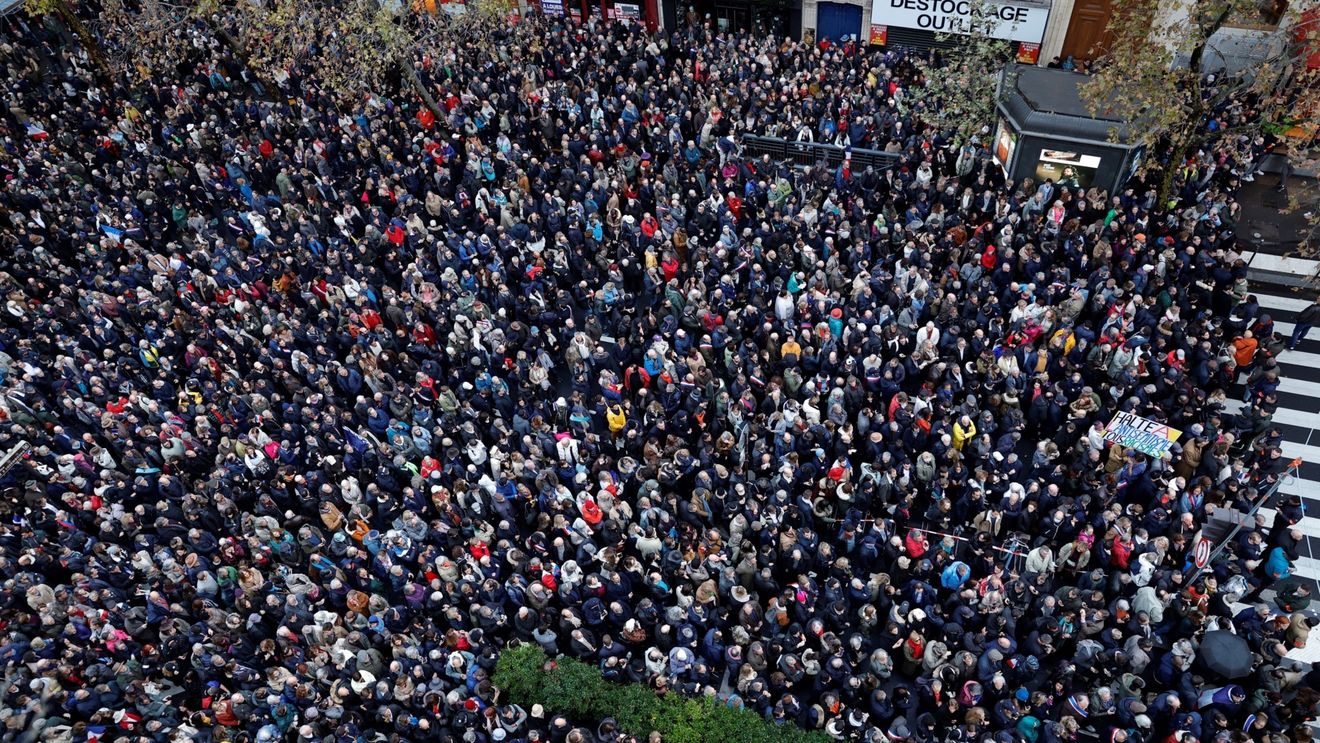 Marş la Lyon pentru studentul naţionalist ucis în bătaie în Franţa / Emmanuel Macron îndeamnă „toată lumea la calm”
