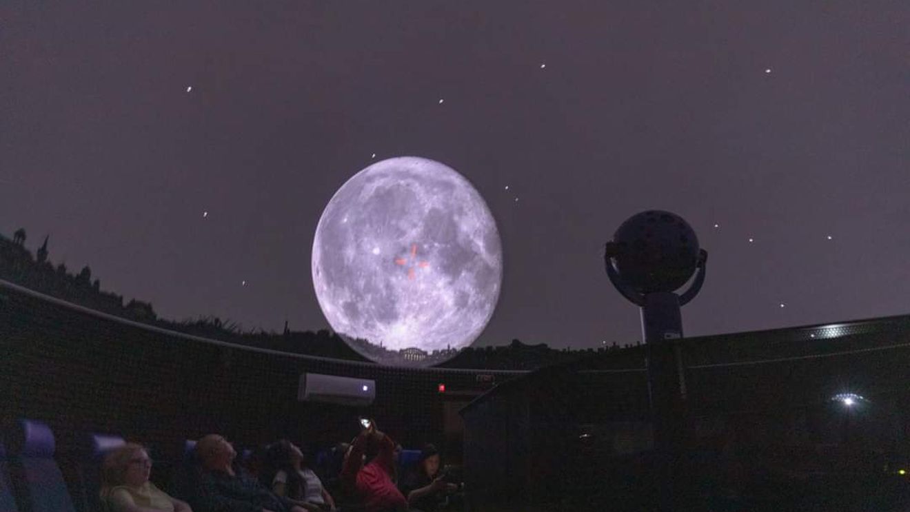 Planetariul Constanța se redeschide joi, după ce a fost modernizat: „navigări” prin univers prin intermediul proiecțiilor fulldome ale sistemului laser 4K, de ultimă generație