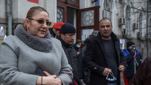 Băiatul Dianei Șoșoacă a fost urmărit de poliție, după ce n-a oprit la semnalele agenților, și prins sub influența băuturilor alcoolice (surse)/ Șoșoacă jr. a rămas fără permis pentru 4 luni