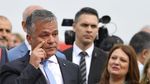 Un jurnalist relatează cum Adrian Veștea nu a fost lăsat să intre în sediul PNL pe când era ministru al Dezvoltării pentru că nu l-a recunoscut nici portarul