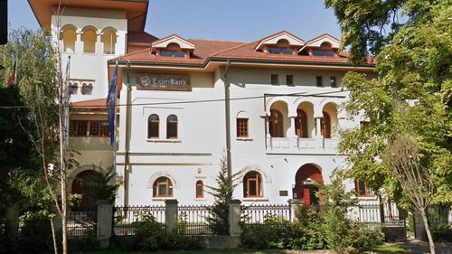 Precizările Exim Bank privind schimbarea sediului social, după ce Bolojan a cerut schimbarea directorului băncii: Negocierea şi încheirea contractului de sublocaţiune s-a făcut în condiţii de legalitate şi eficienţă economică / Termenii şi condiţiile esenţiale au fost aprobate de Consiliul de Administraţie