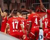 Dinamo a spulberat campioana! „Câinii” au învins Universitatea Craiova cu 5-1, într-un derby cu eliminare și intervenții VAR