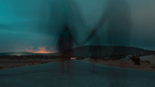 Una din cele mai faimoase insule din Marea Britanie, scoasă la vânzare: Drake Island vine la pachet cu o plajă privată, tunuri din secolul al XVIII-lea și 15 fantome de-ale locului