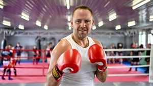 Cine este Karol Nawrocki, noul președinte ales al Poloniei: Istoric și boxer amator, cere Germaniei 1.300 de miliarde de euro pentru crimele naziste, pus sub acuzare de Rusia după ce a îndepărtat monumentele sovietice 