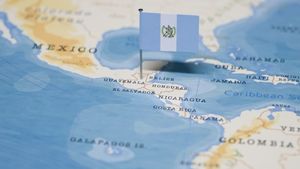 Cel puţin doi morţi şi pagube în Guatemala în urma unei serii de 35 de cutremure, cel mai intens de magnitudinea 5,6, de mică adâncime, la 20 de kilometri sud de Ciudad de Gutemala / Clădiri evacuate în capitală / Cursuri suspendate în şcoli