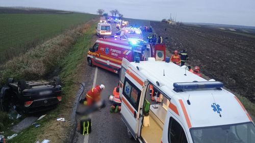 UPDATE Accident rutier pe DN2, impact frontal între două autoturisme / Cinci persoane au decedat, printre care și un copil de 4 ani