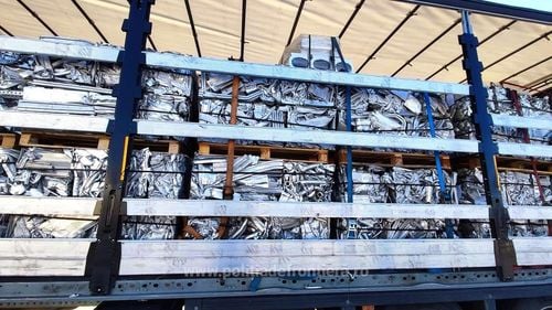 60 de tone de aluminiu și electronice second hand, oprite la graniță / Marfa va fi înapoiată firmelor expeditoare