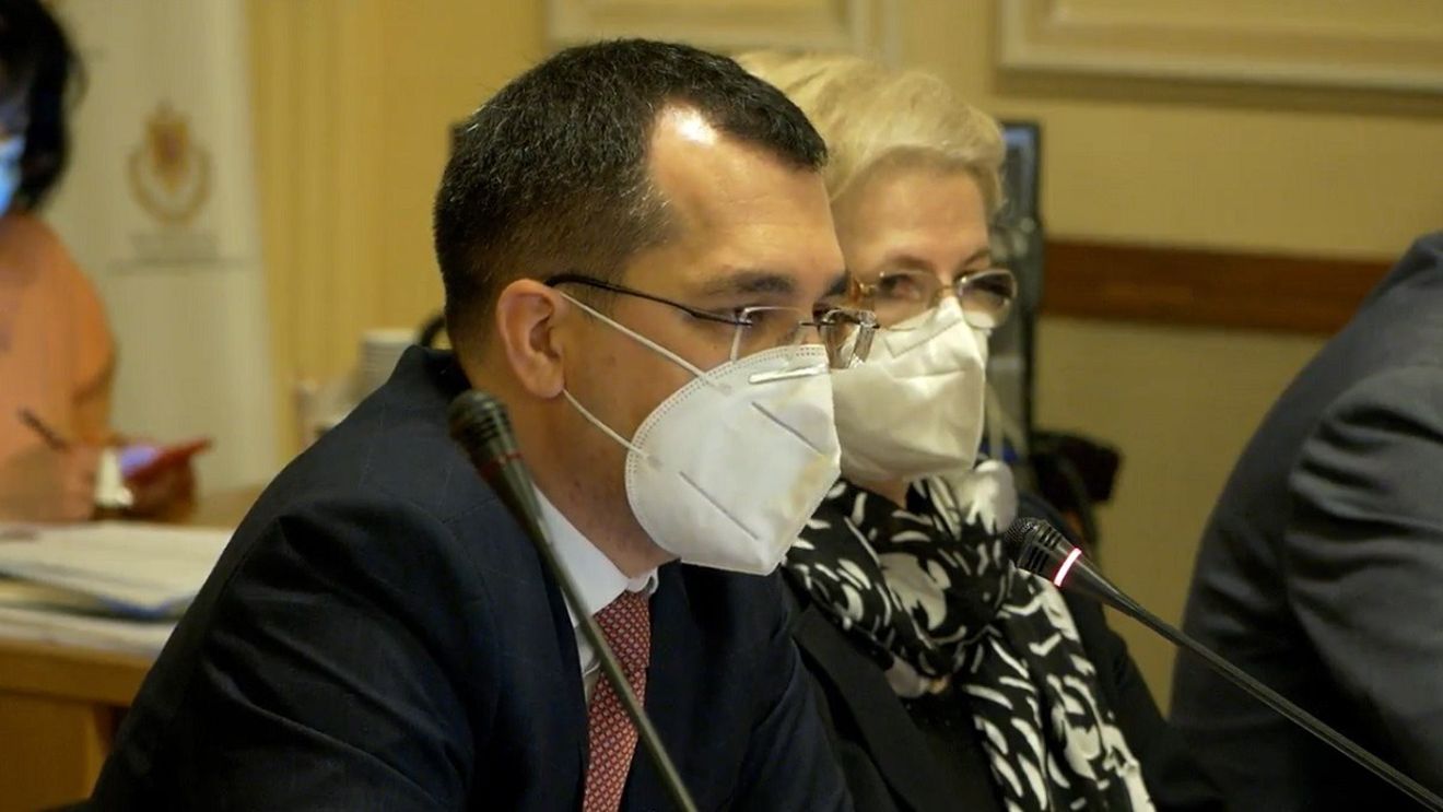 ULTIMA ORĂ Ministrul Sănătății a cerut menținerea restricțiilor în București: În contextul național și european, măsurile de relaxare constituie un risc major și ar putea pune în pericol redeschiderea școlilor - surse