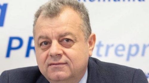 Al treilea parlamentar infectat cu coronavirus. Deputatul PNL Mircea Banias este asimptomatic și susține că nu a luat contact cu Vergil Chițac și nu a participat la reuniunile politice unde s-a aflat și senatorul