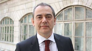 UPDATE: Vlad Alexandrescu, senator USR: Cel mai probabil vor să prelungească sesiunea extraordinară până pe 10 august. Claudiu Manda: Senatul va înregistra OUG-urile