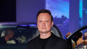INTERVIU | Cum evoluează cererea pentru autovehicule comerciale electrice și ce provocări întâmpină companiile