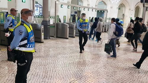 Peste 200 de arestări într-o operațiune coordonată de interpol, împotriva traficului de persoane