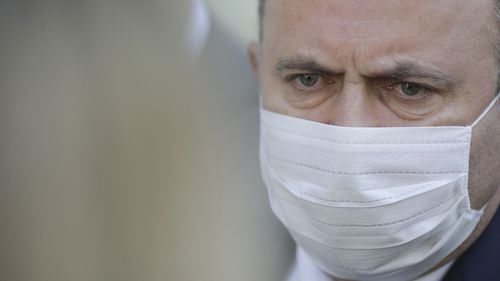 Nelu Tătaru: Am luat legătura cu ambasadele din statele UE și cu comunitățile de medici, pentru a le solicita ajutorul/ Medicii nu se întorc în țară pentru că spitalele nu asigură securitatea actului medical și nici a pacientului