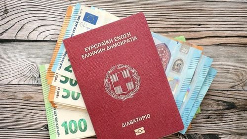 Fiscul din Grecia vânează companiile grecești care și-au mutat sediul social în România, Bulgaria și Cipru pentru a scăpa de impozitele mari