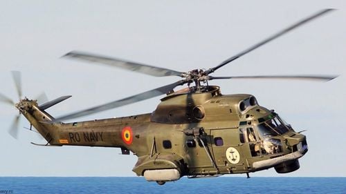 Un elicopter militar îi caută pe cei trei marinari dispăruţi după scufundarea navei Mohammad Z, lângă Sf. Gheorghe
