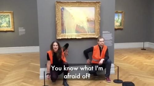 Germania: Activiștii de mediu au împroșcat cu piure de cartofi o pictură a lui Monet, în Muzeul Barberini din Potsdam
