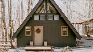 Trendul tiny-house prinde la Sibiu. Până la 35 de mii de euro pentru o locuință eco, în ton cu natura