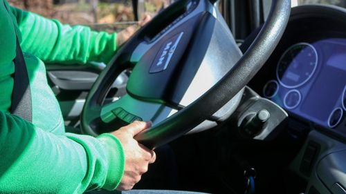 Nicuşor Dan: Am crescut veniturile din vânzarea autorizaţiilor de circulaţie pentru autovehicule grele, în mare parte datorită  digitalizării acestui serviciu / Creşterea, de la 17 milioane de lei în 2020, la 37,9 milioane de lei în 2024